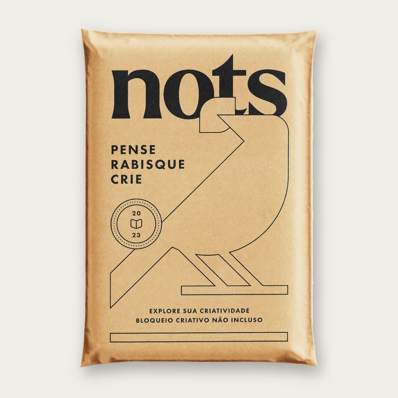 Embalagem da Nots em papel kraft, com a ilustração de um pássaro em linha